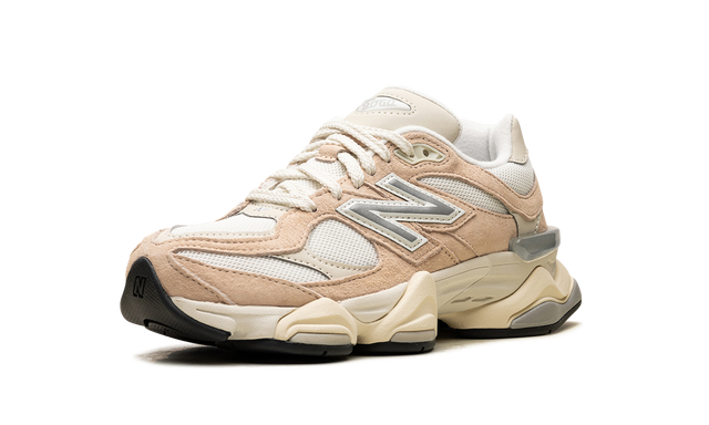 New Balance 9060 Vintage Rose